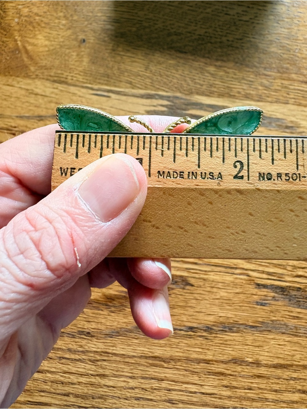 2 sets of Lenox Butterfly Meadow set of 4 Napkin Rings - pastel colors and gold - Picture 11 of 13